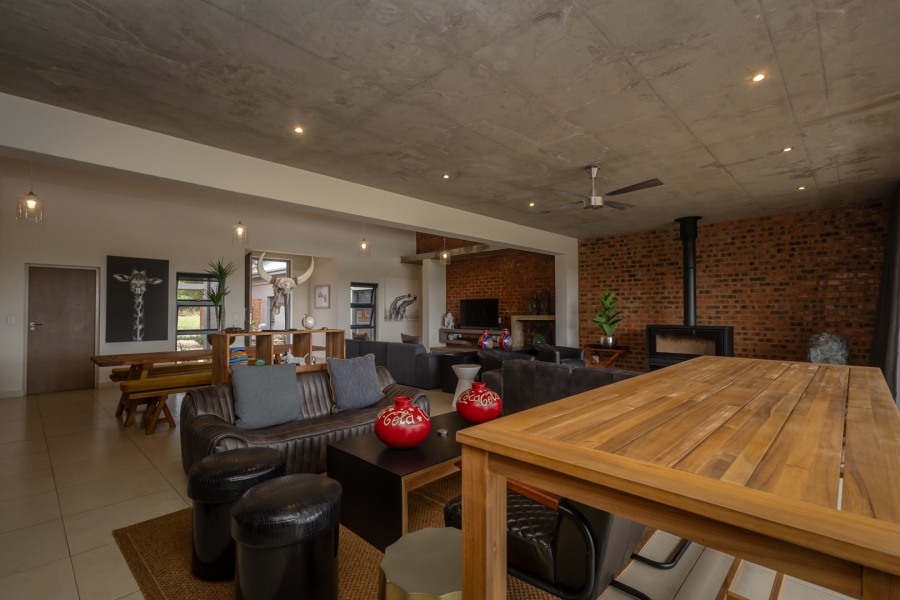 4 Bedroom Property for Sale in The Coves North West